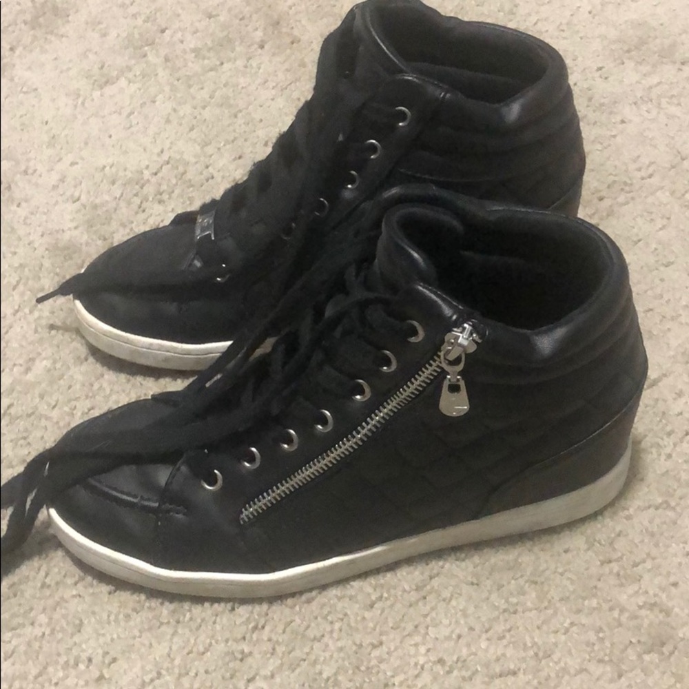 Guess wedge lace up shoes size 7 1-2 M